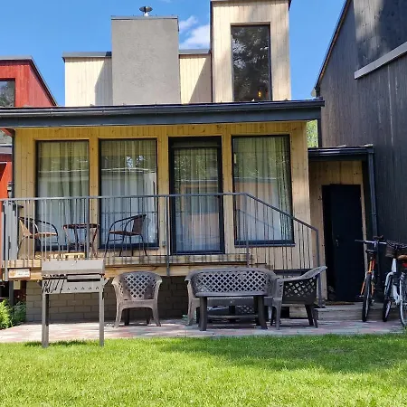Modern And Comfortable Townhouse, 5 Min From The Sea *